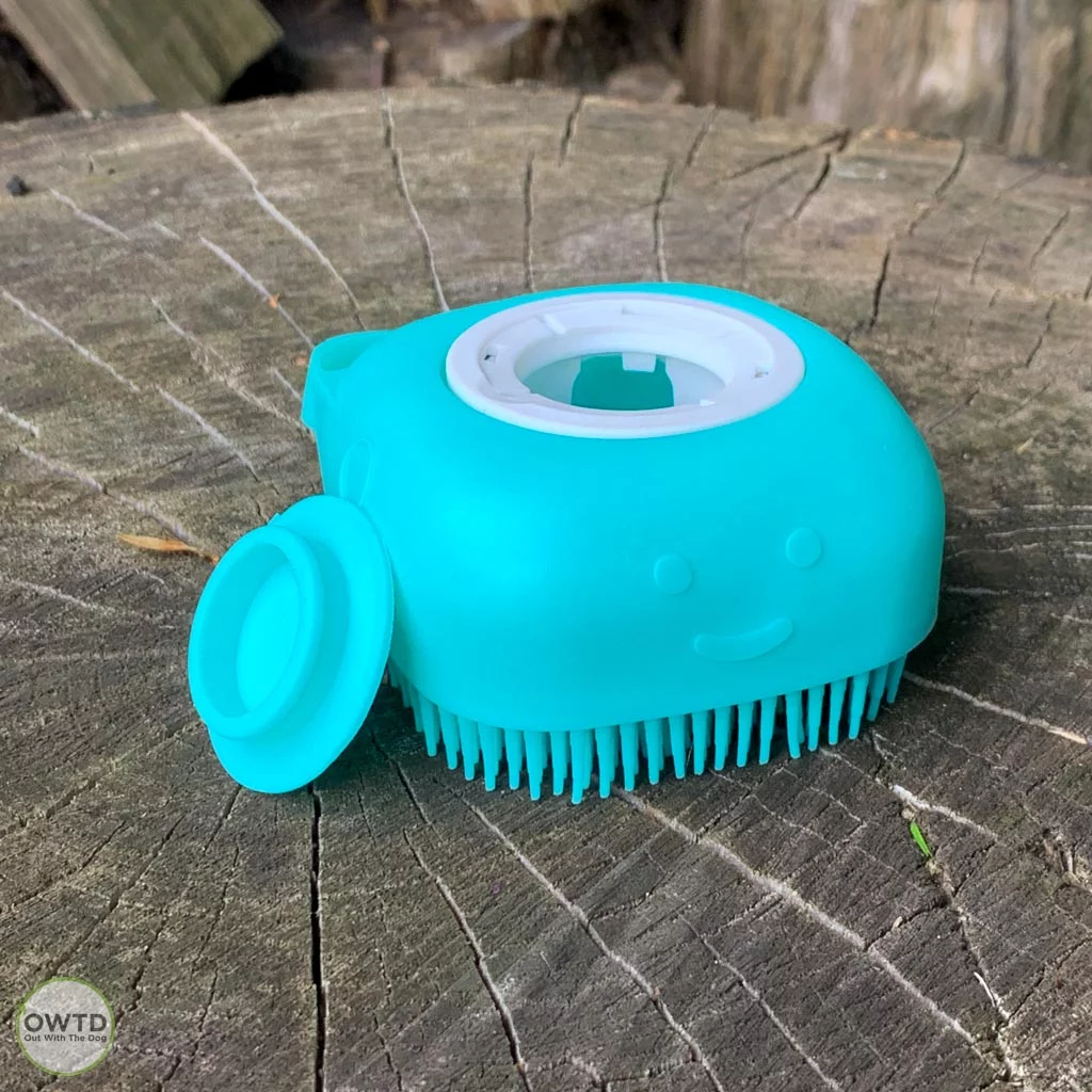 Dog Shampoo Brush