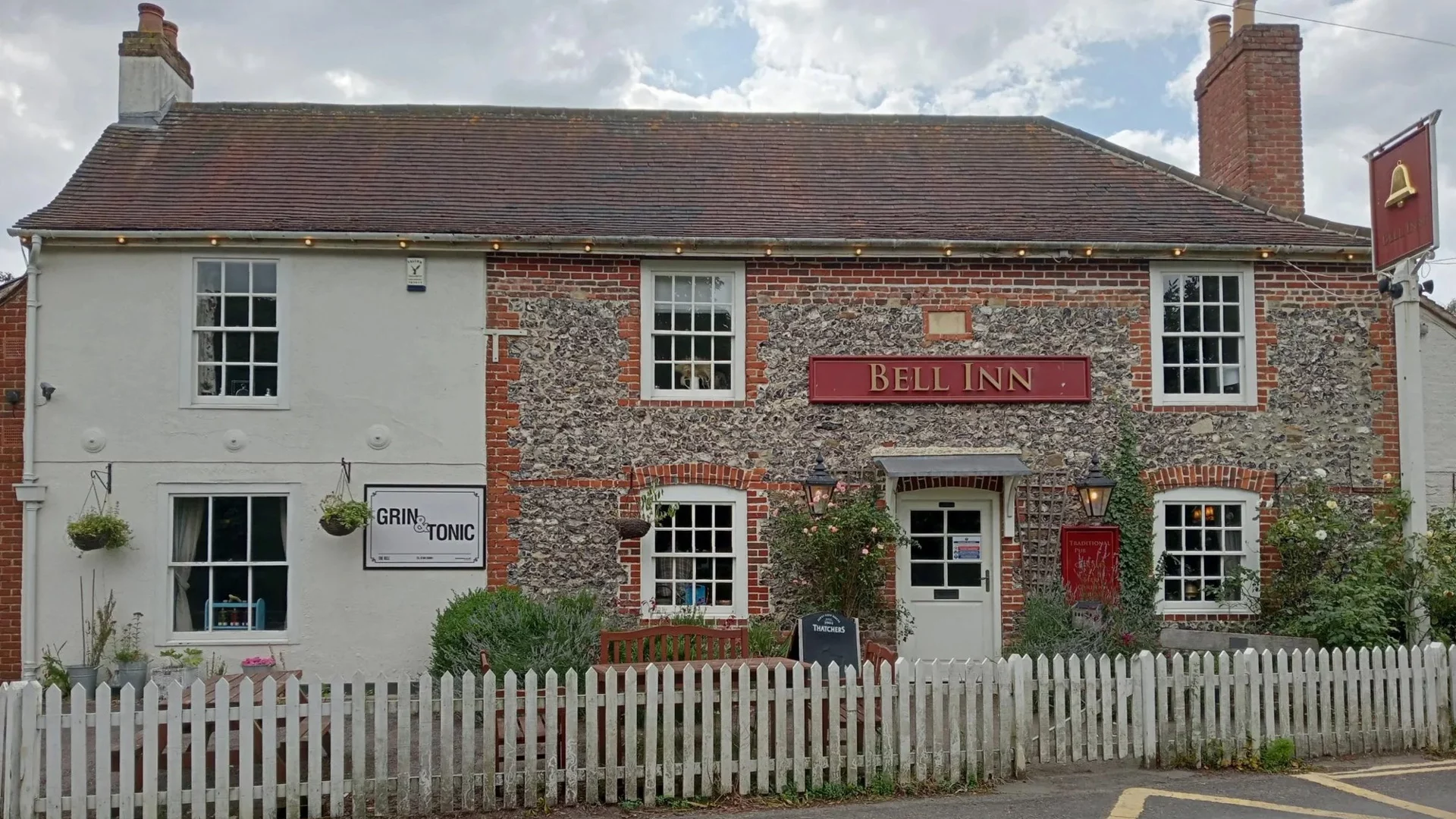 The Bell Shepherdswell Outside