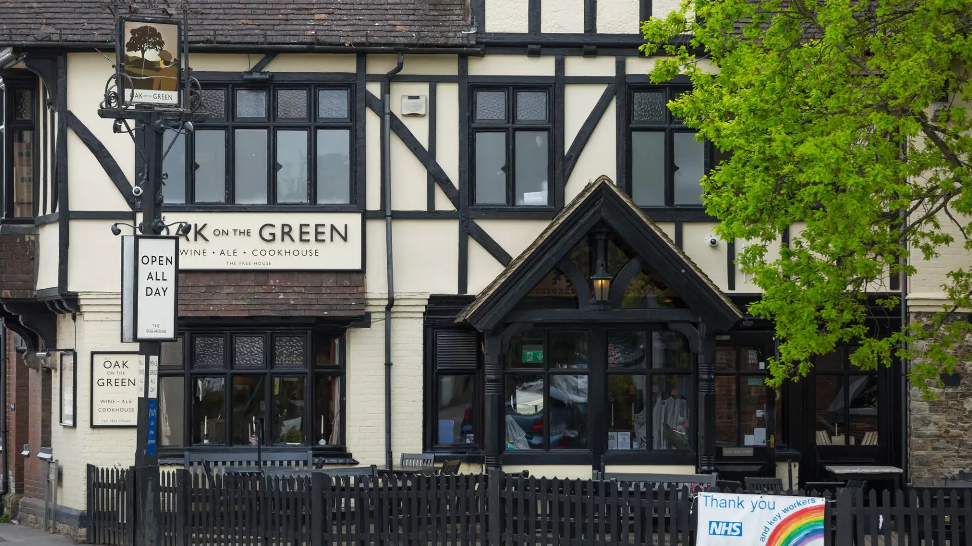 The Oak On The Green Bearsted